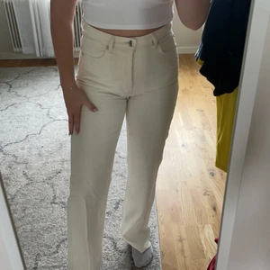 Nya byxor från bikbok - Använda 1 gång