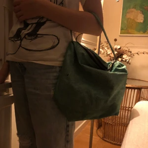 Handväska bespoke sri lanka - Det är stor plats.Den är enkel att ta med sig.  Och den är super fin.👌🌺