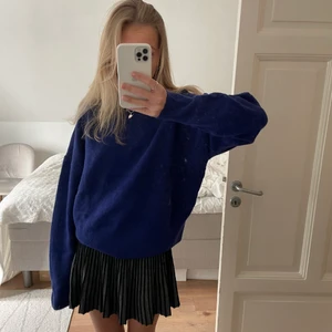 Zara tröja - Stickad tröja från zara i en super fin blå färg! Aldrig använd med prislappen kvar❤️