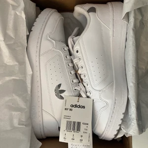 adidas Originals - FORUM BOLD - Sneakers - Obegagnade adidas sneakers i storlek 38 EU | 5 UK | 5 1/2 US. Utgångspris: 876Kr.