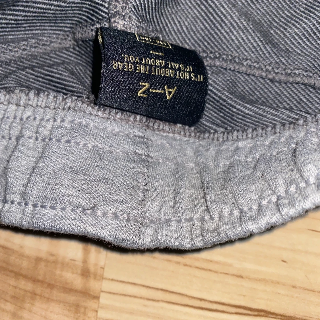 Gråa mjukisbyxor från Zlatans märke! - 91