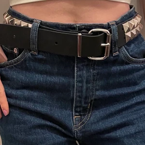 Leather belt - Jätte snyggt bälte från uk bara användits en gång!