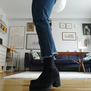 Vagabond sock shoes 38 - Supersnygga och bekväma strumpskor med platå från Vagabond. Tyvärr lite för små för mig. Använda en gång. Nypris 999.           Finns fortfarande kvar! Skriv vid frågor eller för fler bilder :) 