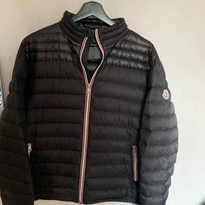 Moncler daniel  - 😀