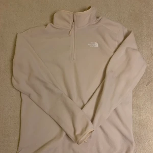 North face fleece - Mysig north face fleece i fint skick, size M men passar S