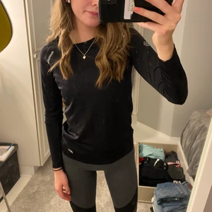 Träningströja - Aldrig använd endast testad, från karhu strl xs