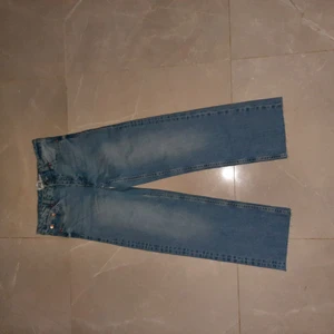 Jeans - Ett par helt nya jeans i topp skick,i storlek 160
