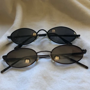 MATRIX glajor bruna/svarta  - Knappt använda glajor. Stencoola och spicar vilken outfit som helst! Finns i kolsvart och ekbrun                                 160kr för båda, buda på!! 