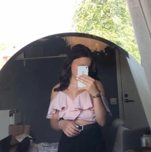 Fin rosa topp , storlek S passar även XS - En fin rosa topp , använd några få gånger!💕 