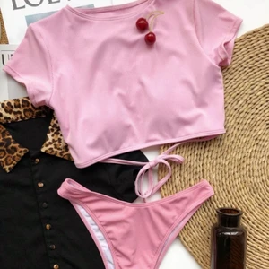 Bikini  - Helt oanvänd bikini från shein nypris 130kr men säljer nu för 100kr då den som sagt är oanvänd. 