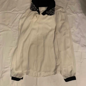 Alla tre tröjorna för 45kr styck  - Alla tre tröjorna för 45kr styck ny