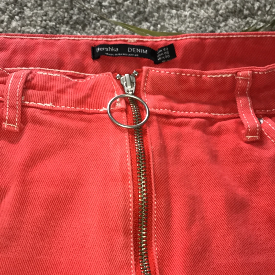 Slitna röda jeans 😍 - 91