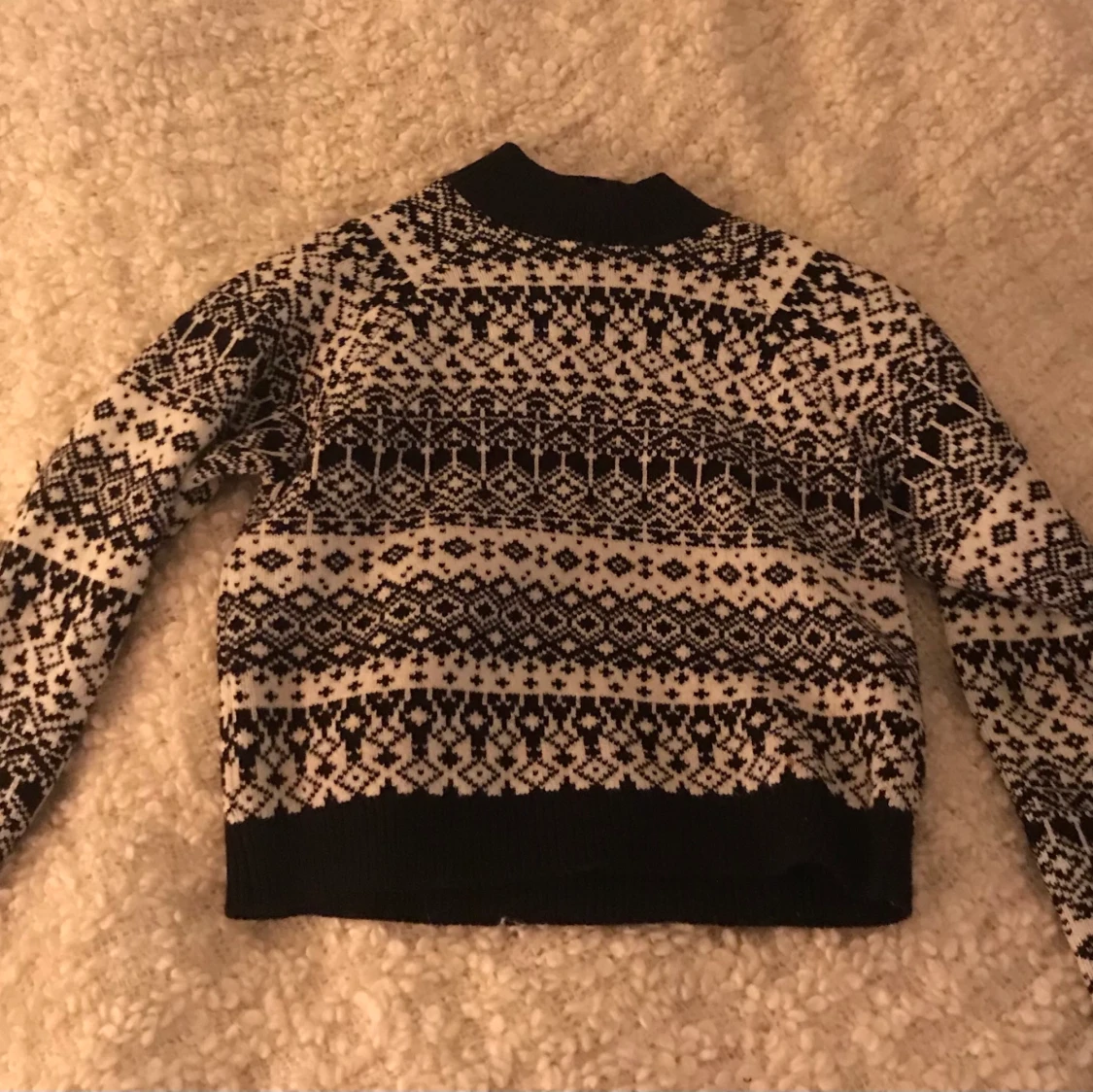 Stickad tröja
