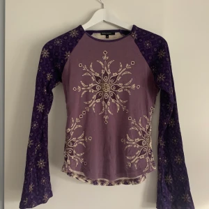 Vintage top y2k - Kolla min andra annons för mer info!