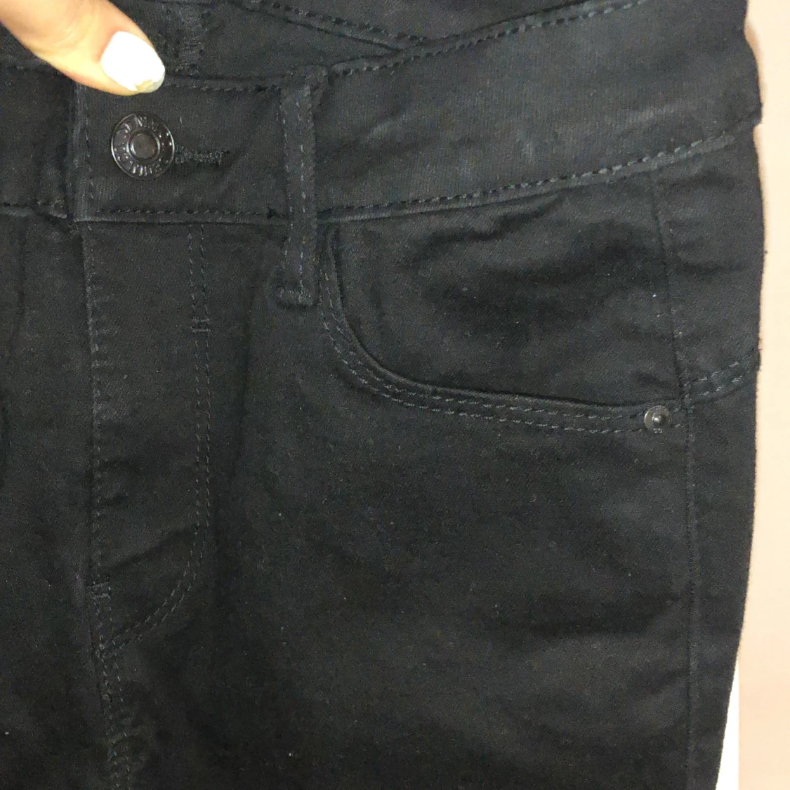 Svarta jeans  - 91