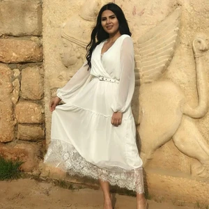 Klänning  - Finns i alla storlekar.. bälte ingår ej