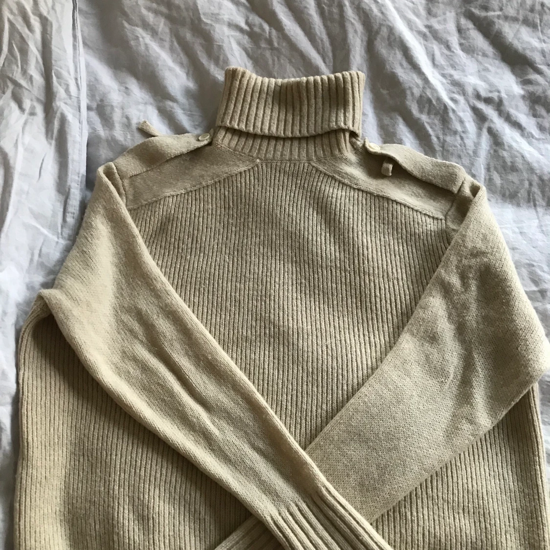 Stickad polotröja från HM, storlek S