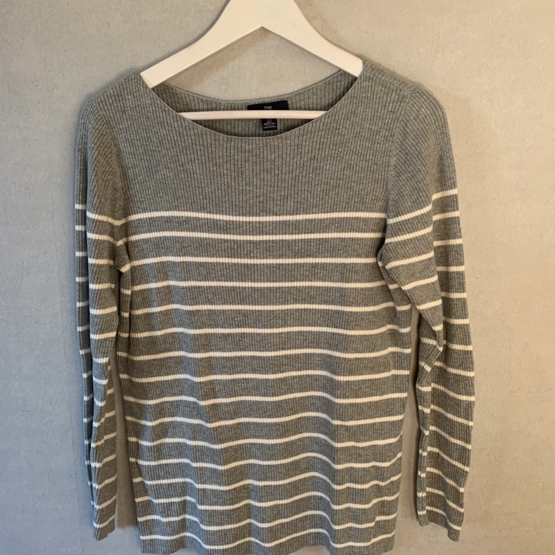 Ribbad gap tröja storlek S