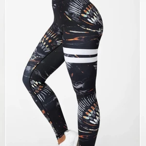 Stronger Tigths  - Voodoo tigths bra skick använda ett fåtal gånger