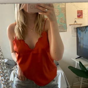 Sommrigt linne - Jätte fint linne med öppen rygg, jätte fin till sommaren!🥰