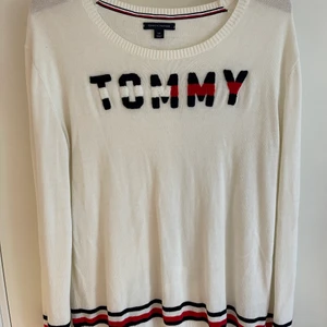Tommy Hilfiger sweater - An American S size but EU size probably a M size