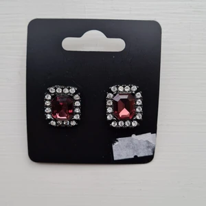 Brand new earings - Brand new earings. Length 2 cm