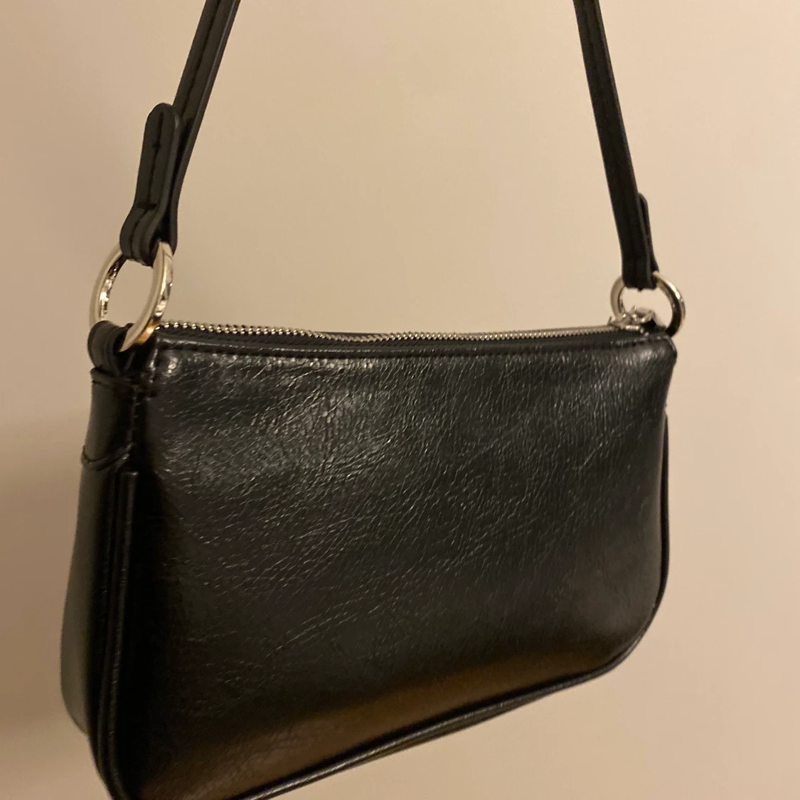 Baguette väska från Mango