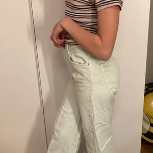 Byxor från zara  - Änvända två till tre gånger ordinarie pris 299💕men säljs för 100kr🥰storlek 140-146