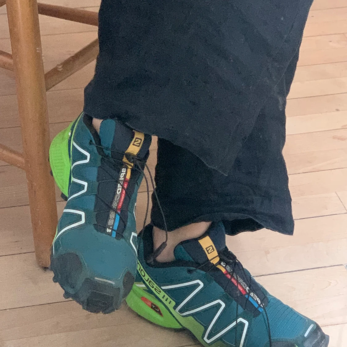 Salomon shoes size 42 EUR - 91