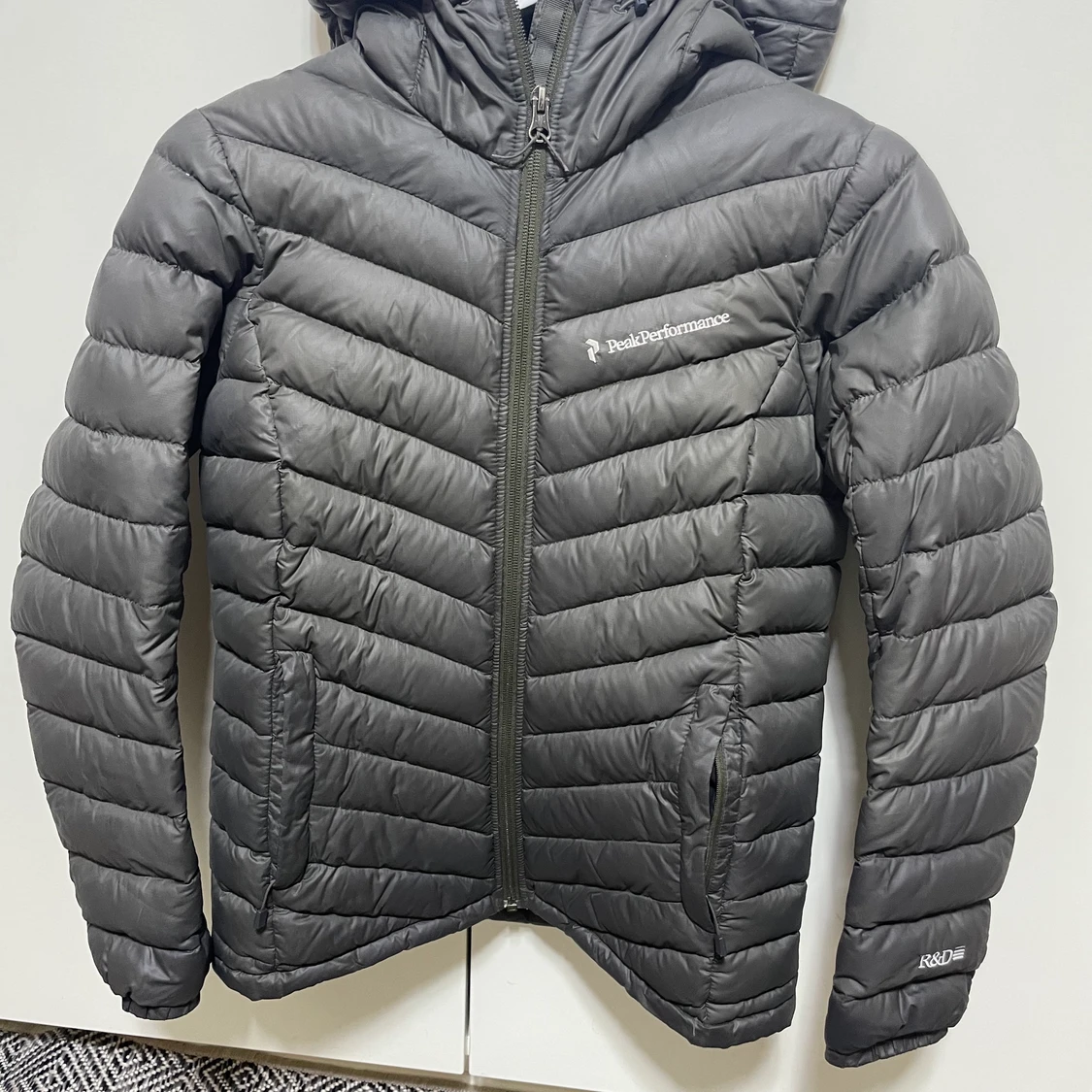 Säljer min äkta peak performance xs