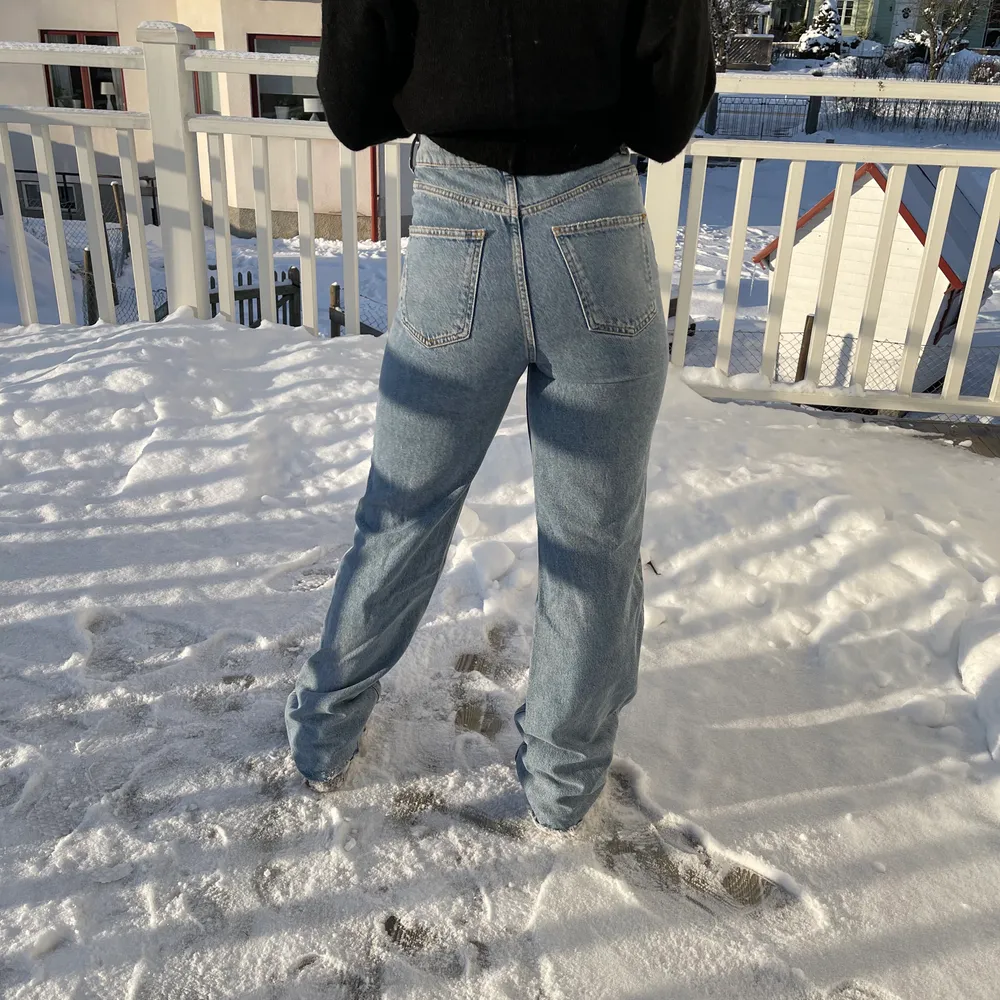 Super snygga jeans från Zara aldrig använda endast testade. Jeans & Byxor.