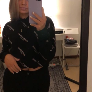 hoodie!! - Black Squad hoodie. Killstorlek. Frakten ingår i priset💞💞