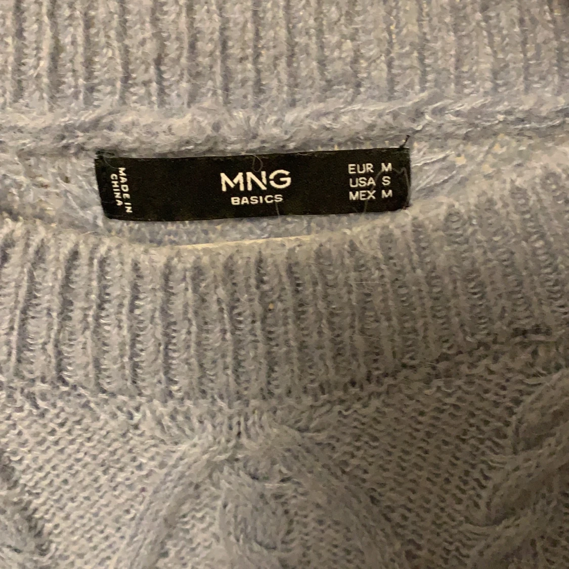 Stickad tröja  - 91