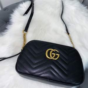Gucci Camera Bag i nyskick, äkta läder. 