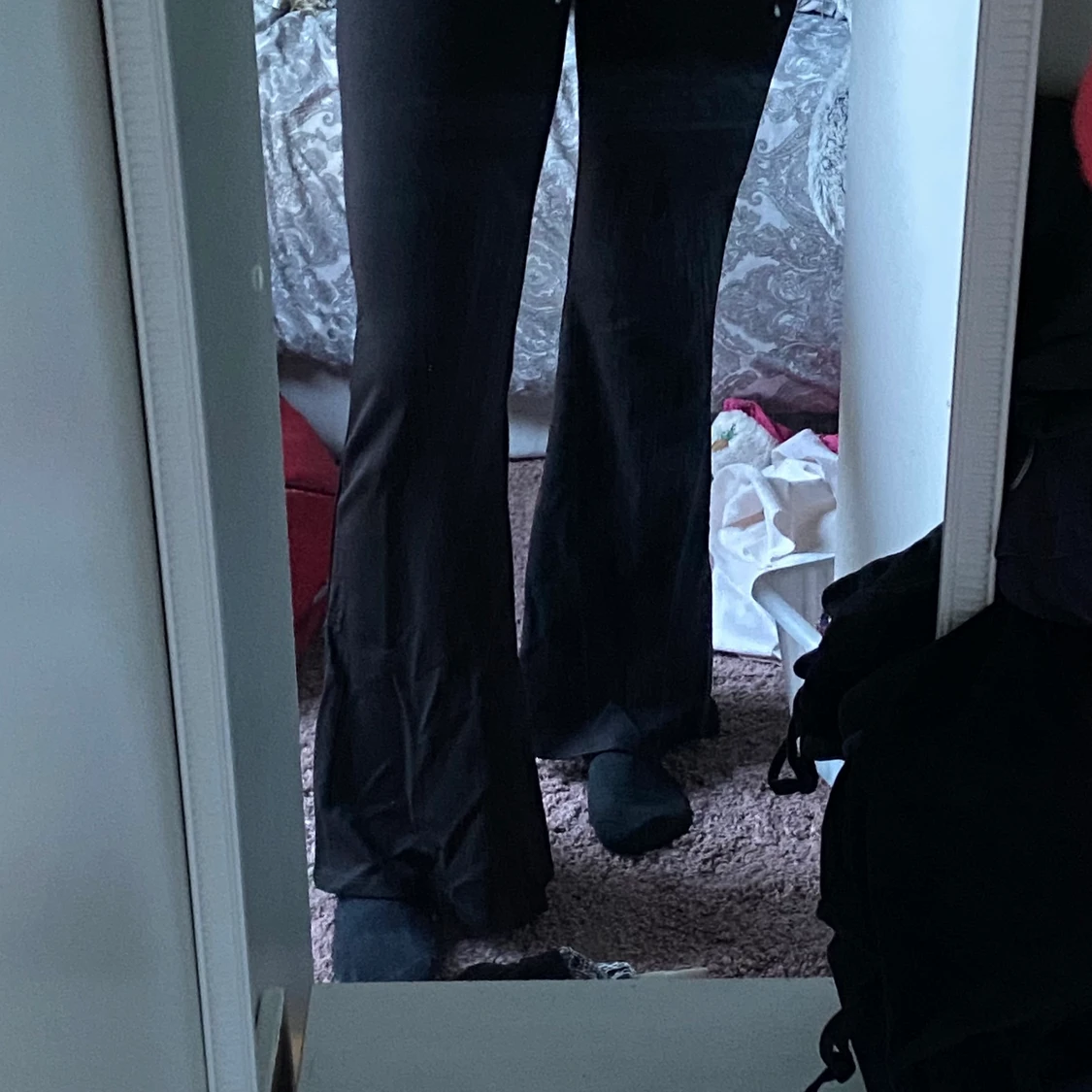 Svarta byxor  - 90