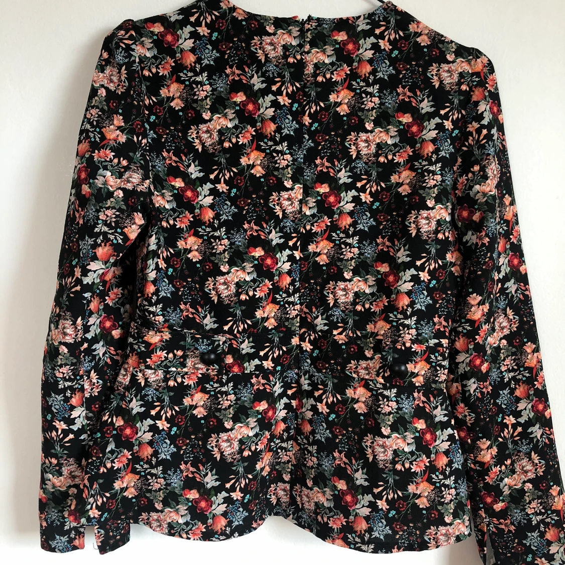 Zara flower fit blouse