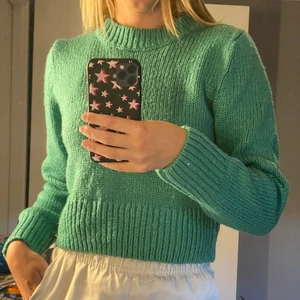 grön stickad! - Frakt tillkommer!❤️