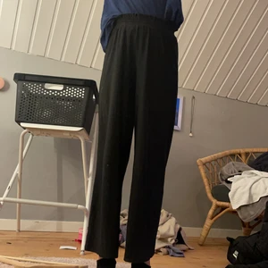 Plychh byxor från Gina. - Aldrig använt pga att dom är för små.💓