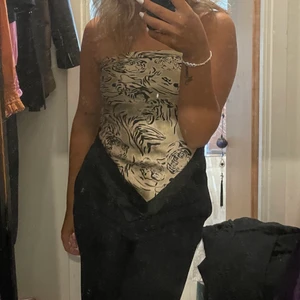 Scarf  - Scarf från Nelly med snyggt mönster 