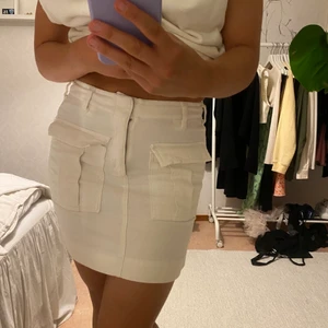 Jeanskjol - Fin kjol i ganska stretchigt material! Mycket bra skick!💖