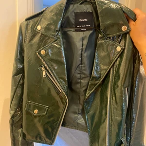 Jacka  - Snygg jacka från Bershka storlek XS