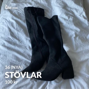 Stövlar - Helt nya! läs texten i min bio innan ni skickar massa frågor! snabba, direkta och krångelfria köp prioriteras! säljer ut massa från min garderob till ett billigt pris, pruta ej! fast fraktpris! önskar du däremot köpa flera av mina kläder kan jag skicka detta i samma paket för fraktpriset av en! 