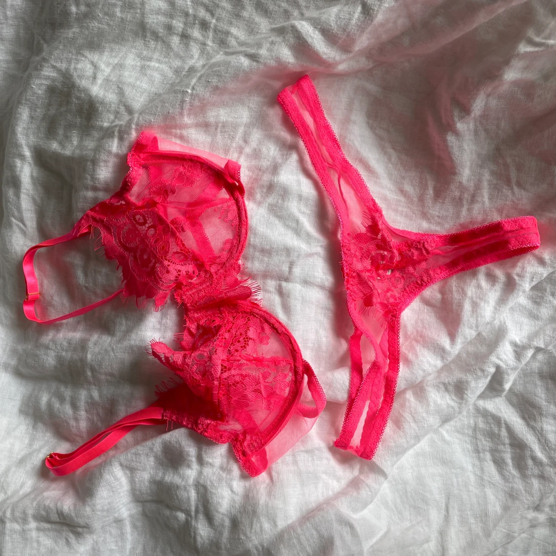 Underklädesset OANVÄNT  - 90