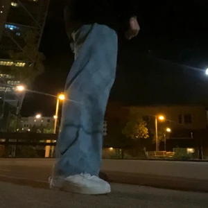 jeans från bershka - Jeans från bershka som jag köpte i ASOS, använt dem 3-4 gånger men tycker inte jag kan pull them off 🦭