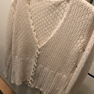 Topp - Säljer en fin topp  den är som ny aldrig använd, Stl M/s och kan även passa xs. 