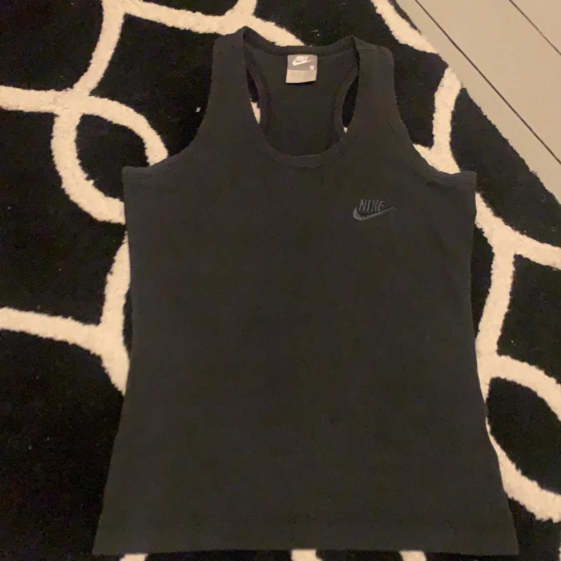 Nike linne retro vintage logo svart S small XS