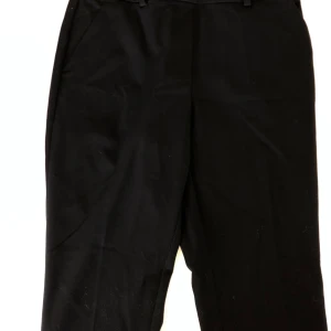 Kostymbyxor  - Svarta kostymbyxor från H&M, storlek 38. Jag skulle dock säga att att den är mer som en 36:a, pris kan diskuteras