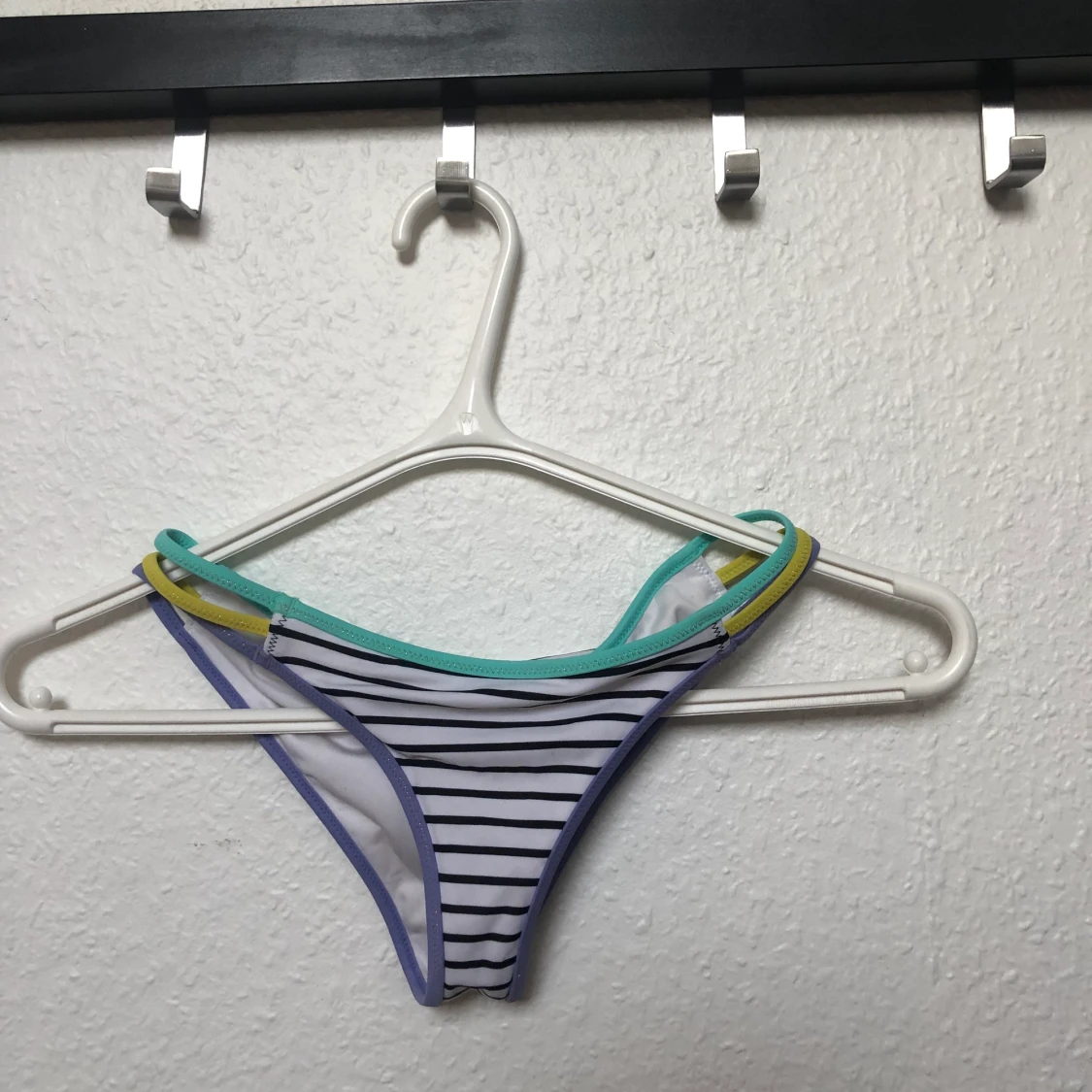 Victoria’s Secret bikini - 90