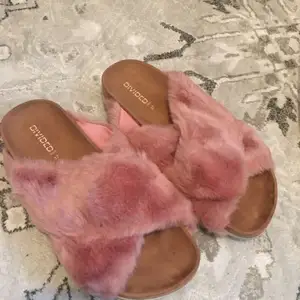 Ett par nya sandaler för 75kr