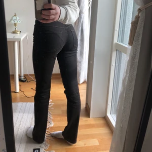 Asfina bruna Mac-Jeans - Bruna jeans som är väldigt stretchiga och sköna!